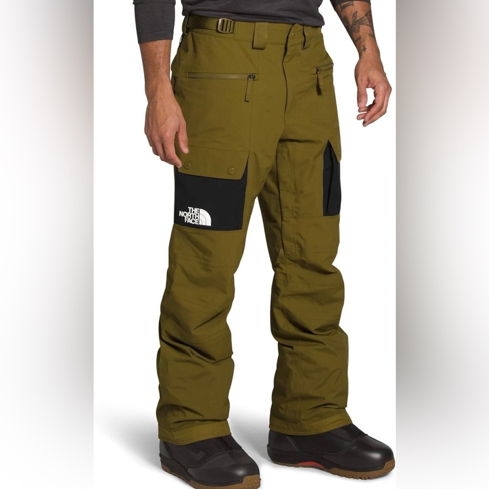 SOLD—-The North Face Mens Fir Green Black Slashback Nylon Cargo Pants M